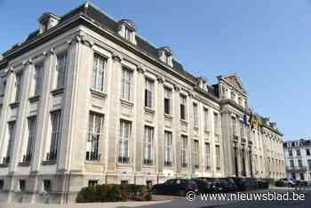 Dronken vrouw wordt agressief in ziekenhuis en spuwt naar politieagent