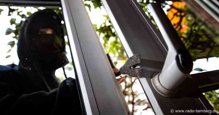 Jahrhundertealte Bibel aus Wohnhaus gestohlen