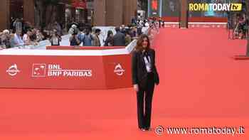 VIDEO | Festa del Cinema di Roma, sul red carpet arriva Chiara Mastrioianni