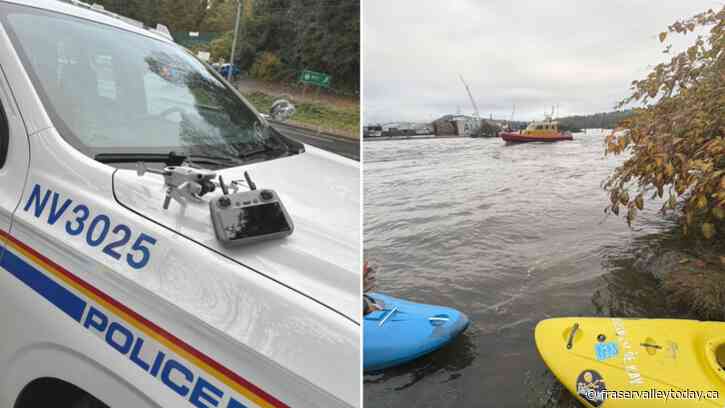 Lower Mainland kayakers require rescue after capsizing Sunday
