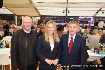 Verena Mertens hat Applaus und Lacher auf ihrer Seite