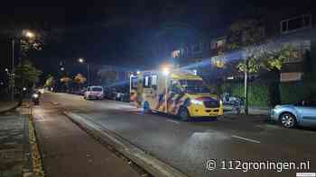 Fietser en scooter botsen op de Friesestraatweg in Groningen