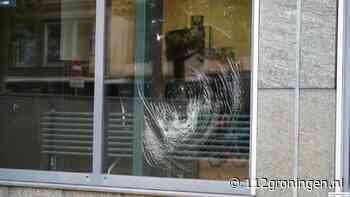 Ramen bekogeld bij politiebureau Groningen Centrum