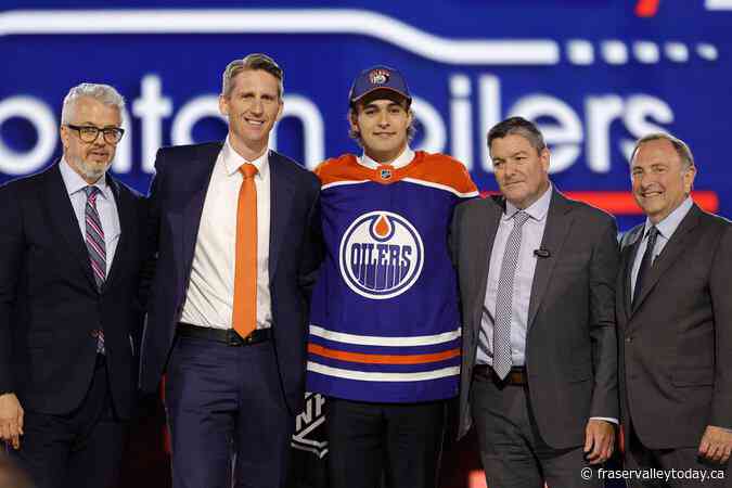 Edmonton Oilers sign first-round pick Sam O’Reilly to three-year entry-level contract
