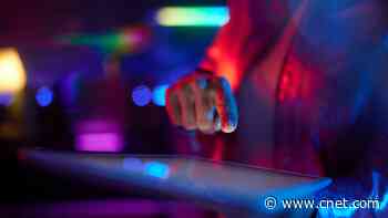 Beware of TikTok Holiday Money Tips. This Expert Shares How to Spot Bad Advice