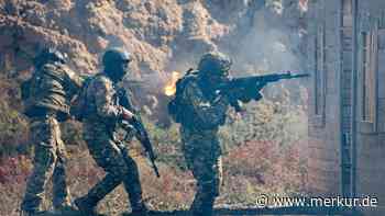 Für Sieg im Ukraine-Krieg: Putin zieht jeden Monat 30.000 Soldaten ein – Kiew steht mit leeren Händen da