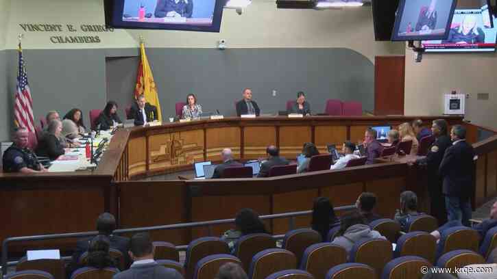 City councilors, residents call out Albuquerque police shooting of man in handcuffs