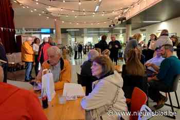 350 Wijnegemnaren vieren ‘hun’ feestdag al keuvelend