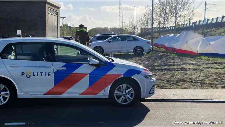 Flevoland - Nieuwsoverzicht 22/10 | Lichaam gevonden bij baggeren • Zien: explosie in Almere op beeld