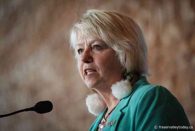 B.C. breaks vaccination records, with 82,000 COVID-19 and flu shots in one day