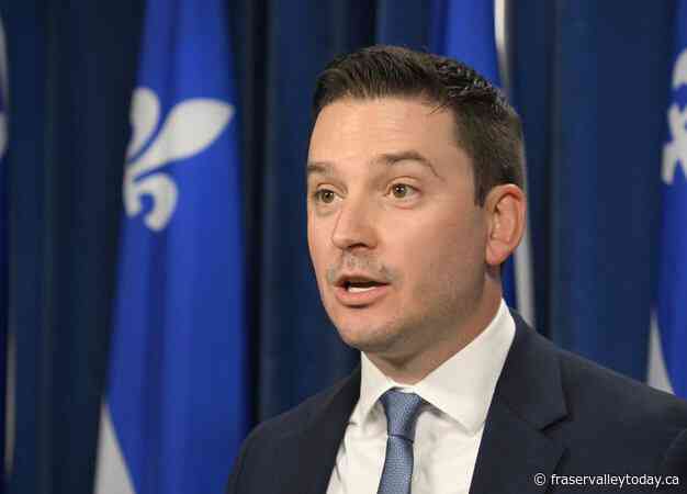 Quebec government considers abolishing time change, announces consultations