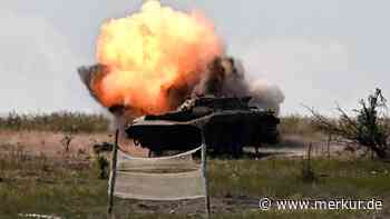 Kämpfe bei Kurachowe: Video zeigt Zerstörung von Putins Panzern