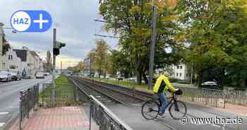 Tödlicher Unfall mit Radfahrer: Stadt baut Übergang über Üstra-Gleise um