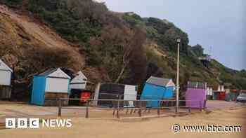 Beachside landslip being surveyed by experts