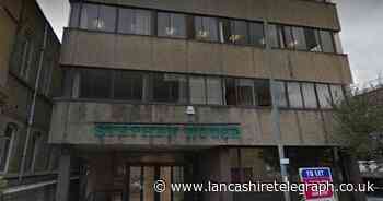 Fire crews attend Burnley flat to deal with smoke incident