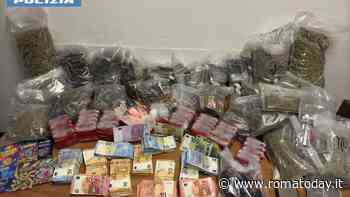 Magazzino della droga in casa, trovati oltre 30 chili di stupefacente. Arrestati padre e figlio