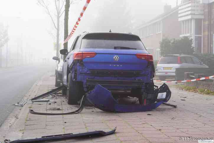 Explosie bij auto in Winschoten, Forensische Opsporing doet onderzoek (Video)