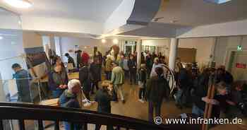 Kitzingen: Mehr als 100 Besucher bei Kuriositätenflohmarkt - "ein voller Erfolg"