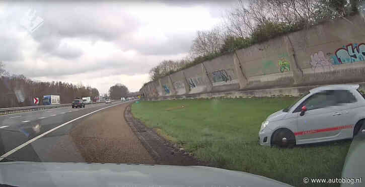 Video: Abarth wordt gebruikt als botsauto tijdens achtervolging in Limburg