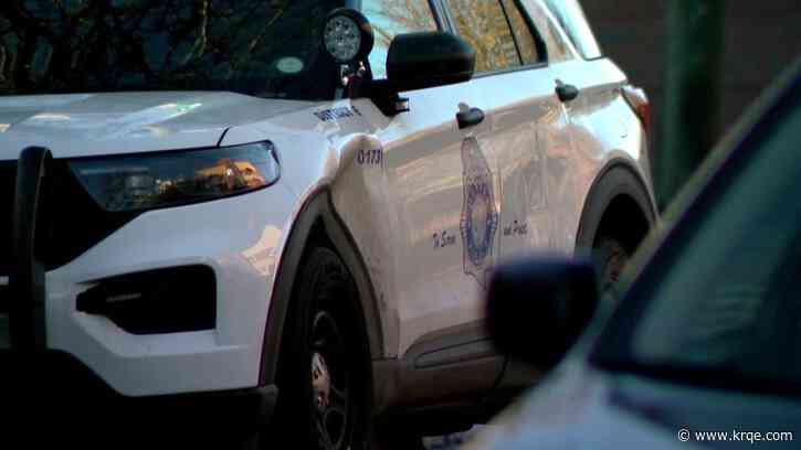 2 arrested after man claims kidnappers amputated his finger in Denver