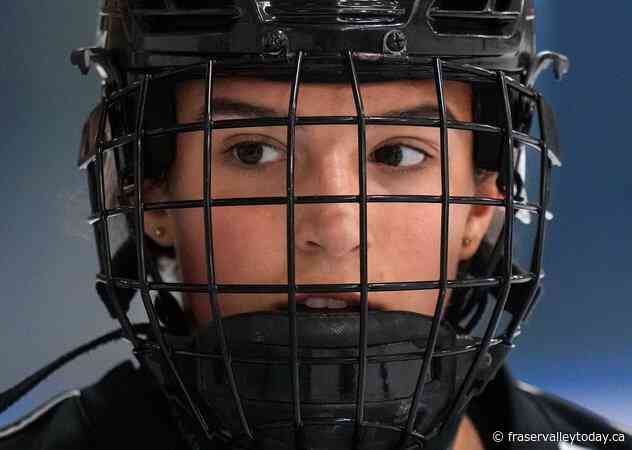 Primerano, Watts to make national women’s hockey team debuts in Rivalry Series