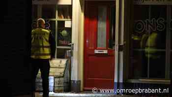 Explosie bij café in Grave, ook schade aan omliggende panden