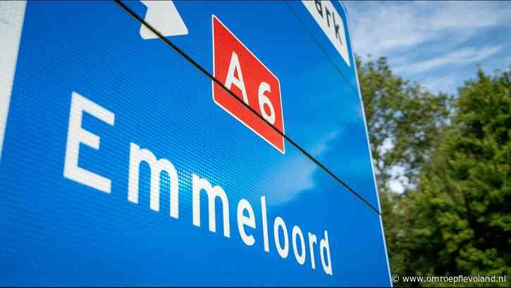 Emmeloord - 'Verkeerslichten én extra rijstroken zijn oplossing voor dichtslibbende afrit A6'