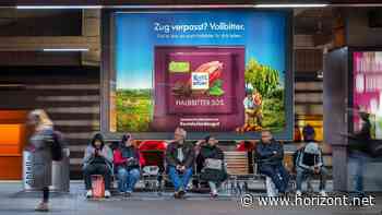 Neue Motive von David + Martin: Ritter Sport erobert wieder deutsche Bahnhöfe