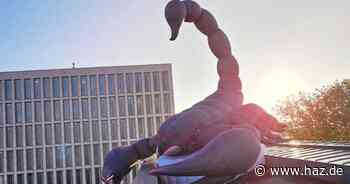 Scorpions 2025: Ein riesiger Skorpion wandert durch Hannover