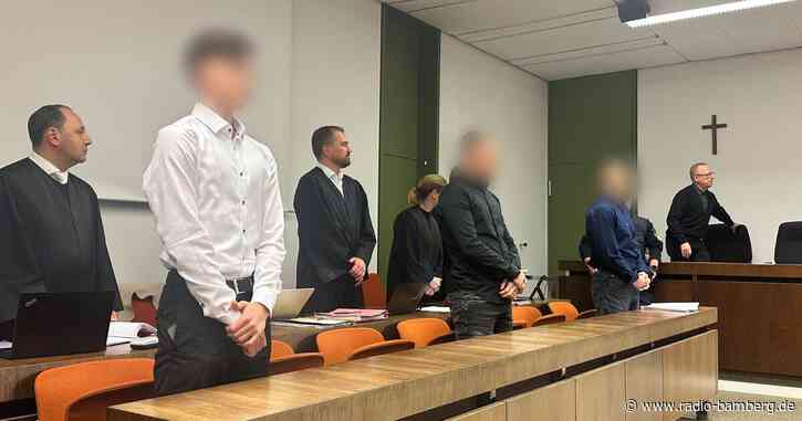 Mann gequält und erniedrigt – Prozessbeginn