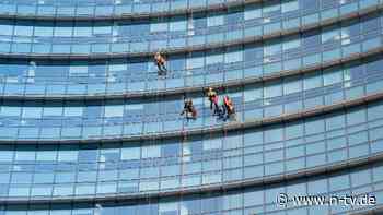 Eigener Mindestlohn soll steigen: Wie viel Reinigungskräfte verdienen