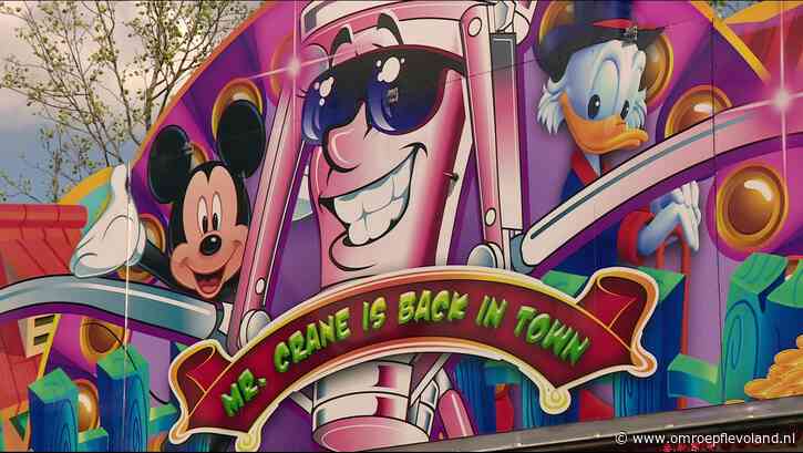 Flevoland - Nieuwsoverzicht 24/10 | Opstootje bij Dronter kermis • Verzakking oorzaak ingestort riool