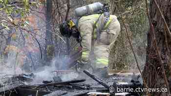 Emergency crews extinguish fire at possible encampment in Barrie