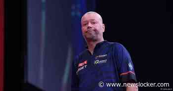 Raymond van Barneveld vliegt er op EK darts al in eerste ronde uit, Michael van Gerwen wel door
