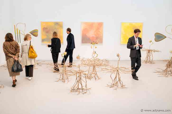 Two Sides to the Art Market: Spending Down 32 Percent in 2023, Report Says, While Total Volume on the Rise