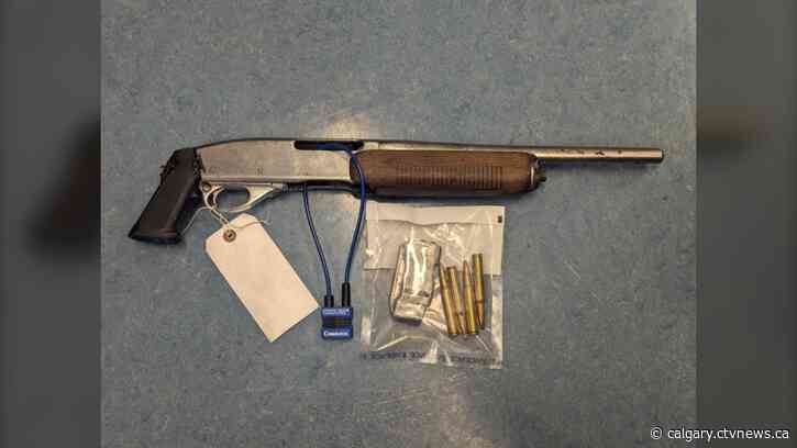 2 men charged after wheel falls off vehicle in Piikani Nation, leading to seizure of drugs, and cash