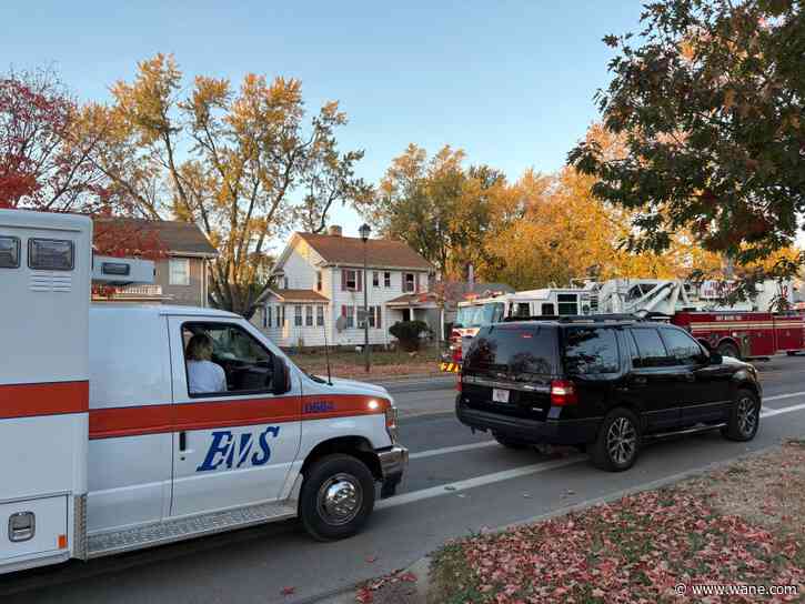 Firefighters battle basement fire in SE Fort Wayne