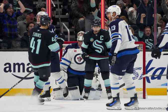 Nikolaj Ehlers scores OT goal to lift unbeaten Winnipeg to 4-3 win over Seattle