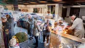 Drie kwartier wachten op een grillworst: stoep voor pop-upslagerij Louman in Landsmeer staat stampvo