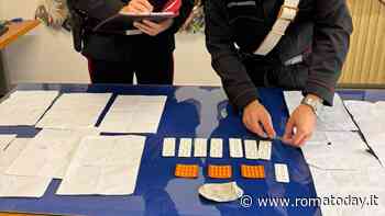 La finta infermiera che chiede un passaggio in auto e deruba le vittime