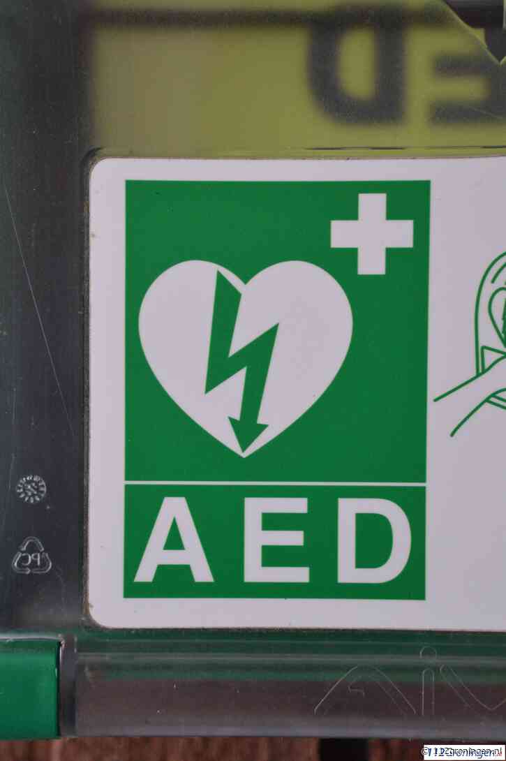 Hartveilige school: Uitreiking AED aan Gomarus College