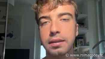 Tiktoker muore suicida a 21 anni, Nicolò Fraticelli aveva parlato di malessere e lo avevano accusato di vittimismo