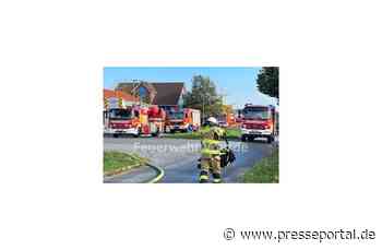 FW Voerde: Brand in einer Gewerbehalle