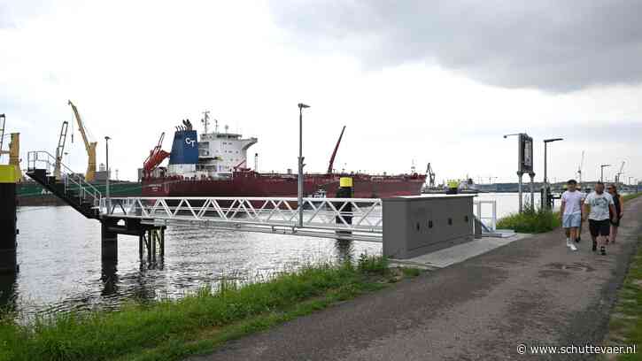 Bijna 2 miljoen euro subsidie voor aanleg walstroom in haven Rotterdam