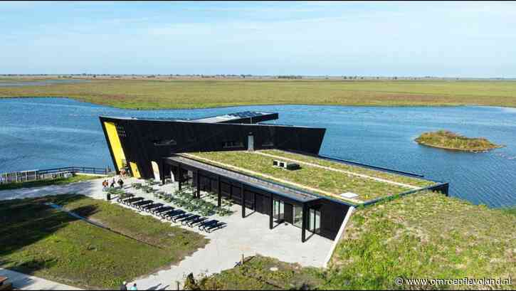 Almere - Vernieuwde Natuurbelevingcentrum de Oostvaarders officieel geopend