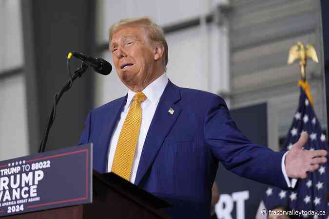 Trump visits Texas to tape Joe Rogan’s podcast and to criticize Harris on immigration