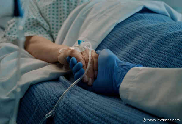 Op-ed: How acts of kindness can improve patients’ health and mental well being