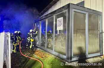 FW-BO: Brand in einem Ausstellungscontainer an der Vierhausstraße
