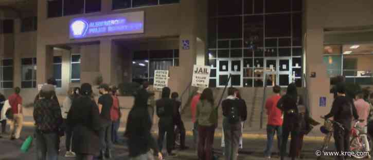 Protests erupt in Albuquerque over fatal police shooting of handcuffed suspect