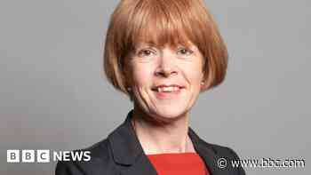 MP calls for public inquiry into fire service